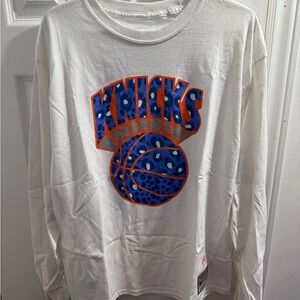 Mitchell & Ness New York Knicks White Long Sleeve Tee